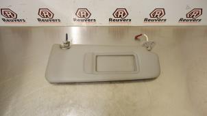 Używane Oslona przeciwsloneczna BMW 3 serie Touring (E91) 320d 16V Cena € 20,00 Procedura marży oferowane przez Autorecycling Reuvers B.V.