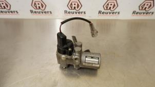 Gebruikte Remdrukverdeler Toyota Prius (NHW20) 1.5 16V Prijs € 40,00 Margeregeling aangeboden door Autorecycling Reuvers B.V.