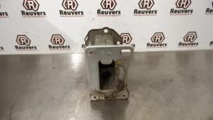 Używane Belka podwozia przednia Kia Pro cee'd (EDB3) 1.6 CVVT 16V Cena € 20,00 Procedura marży oferowane przez Autorecycling Reuvers B.V.