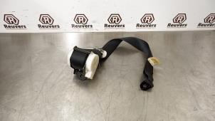 Używane Pas bezpieczenstwa prawy tyl Mazda 5 (CR19) 1.8i 16V Cena € 40,00 Procedura marży oferowane przez Autorecycling Reuvers B.V.