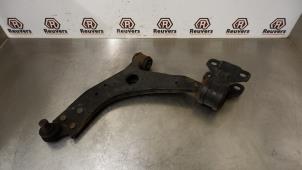Begagnade Främre gaffelben, vänster Ford Focus 3 1.0 Ti-VCT EcoBoost 12V 100 Pris € 20,00 Marginaltabell erbjuds av Autorecycling Reuvers B.V.