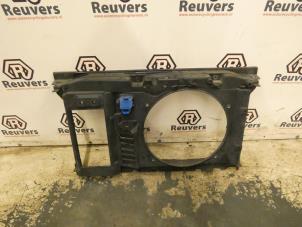 Używane Panel przedni Peugeot 3008 I (0U/HU) 1.6 16V THP 155 Cena € 50,00 Procedura marży oferowane przez Autorecycling Reuvers B.V.