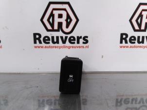 Używane Przelacznik ESP Suzuki Swift (ZA/ZC/ZD) 1.2 16V Cena € 15,00 Procedura marży oferowane przez Autorecycling Reuvers B.V.