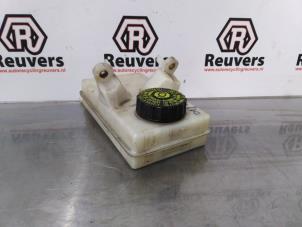 Begagnade Bromsvätskebehållare Peugeot 3008 I (0U/HU) 1.6 VTI 16V Pris € 20,00 Marginaltabell erbjuds av Autorecycling Reuvers B.V.