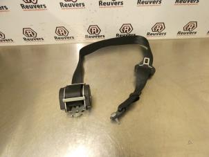 Gebruikte Veiligheidsgordel links-achter Peugeot 308 SW (4E/H) 1.6 VTI 16V Prijs € 30,00 Margeregeling aangeboden door Autorecycling Reuvers B.V.