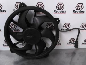 Używane Wentylator Peugeot Expert (G9) 1.6 HDi 90 Cena € 35,00 Procedura marży oferowane przez Autorecycling Reuvers B.V.