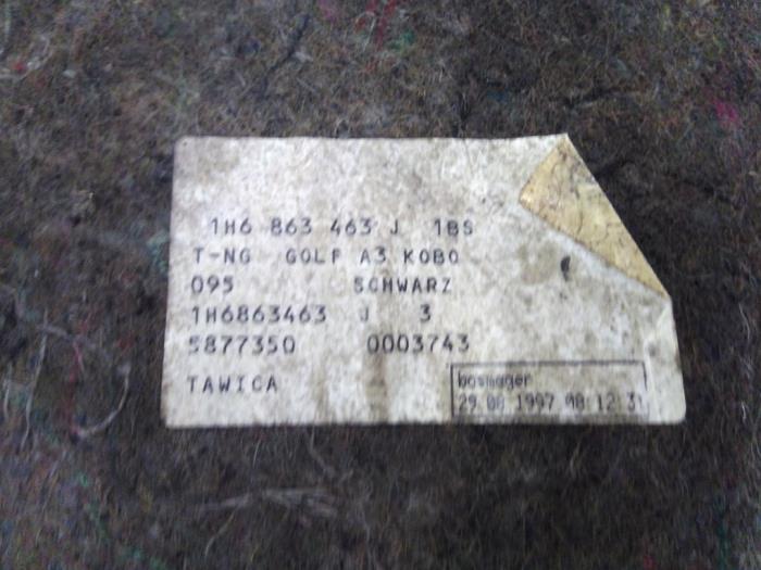 Golvpanel, lastområde från en Volkswagen Golf II (19E) 1.6 CLD,GLD 1990