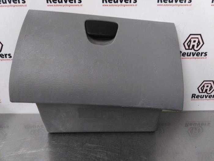 Handskfack från en LDV Maxus 2.5 Cdi 2008