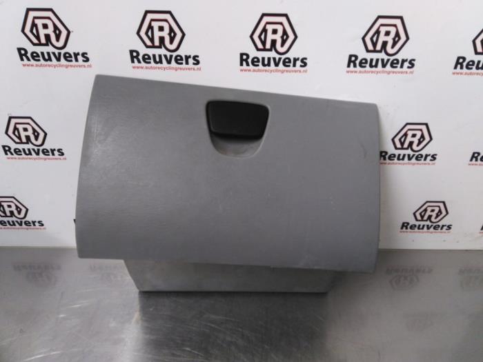 Handskfack från en LDV Maxus 2.5 Cdi 2008