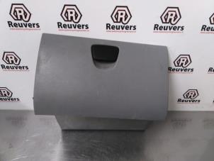 Begagnade Handskfack LDV Maxus 2.5 Cdi Pris € 40,00 Marginaltabell erbjuds av Autorecycling Reuvers B.V.