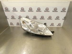 Gebruikte Koplamp rechts Peugeot Expert (G9) 1.6 HDi 90 Prijs € 60,00 Margeregeling aangeboden door Autorecycling Reuvers B.V.