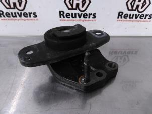 Begagnade Motorfäste Peugeot 107 1.0 12V Pris € 20,00 Marginaltabell erbjuds av Autorecycling Reuvers B.V.