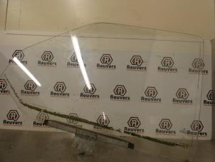 Begagnade Dörrfönster, 2-dörrars, vänster Volkswagen Transporter/Caravelle T4 2.4 D Pris € 30,00 Marginaltabell erbjuds av Autorecycling Reuvers B.V.