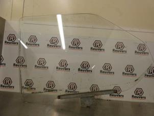 Begagnade Dörrfönster, 2-dörrars, höger Volkswagen Transporter/Caravelle T4 2.4 D Pris € 30,00 Marginaltabell erbjuds av Autorecycling Reuvers B.V.