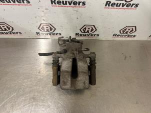 Używane Zacisk hamulcowy lewy tyl Alfa Romeo MiTo (955) 1.3 JTDm 16V Eco Cena € 40,00 Procedura marży oferowane przez Autorecycling Reuvers B.V.