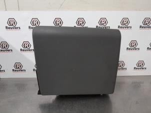 Gebruikte Dashboardkastje Landrover Range Rover III (LM) 4.4 V8 32V Prijs € 40,00 Margeregeling aangeboden door Autorecycling Reuvers B.V.