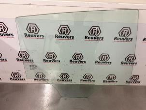 Gebruikte Deurruit 4Deurs rechts-achter Chevrolet Spark (M300) 1.0 16V Bifuel Prijs € 30,00 Margeregeling aangeboden door Autorecycling Reuvers B.V.