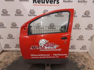 Begagnade Dörr, 4-dörrars, vänster fram Citroen C1 1.0 12V Pris € 125,00 Marginaltabell erbjuds av Autorecycling Reuvers B.V.