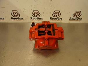 Gebruikte Remklauw (Tang) links-achter Chrysler Crossfire 3.2 V6 18V Prijs € 35,00 Margeregeling aangeboden door Autorecycling Reuvers B.V.