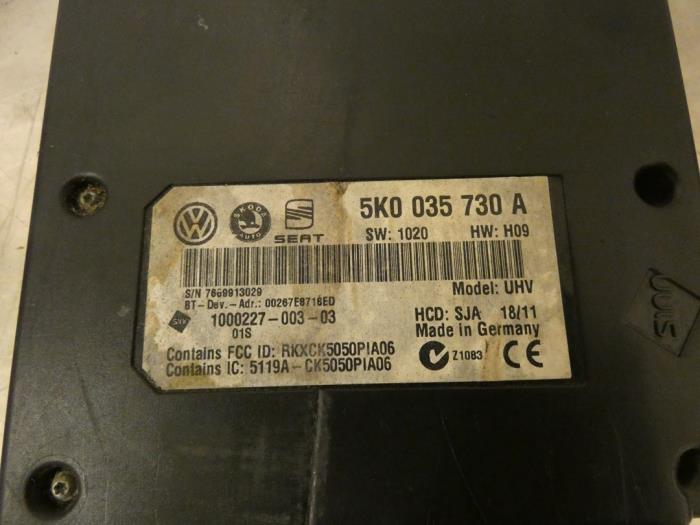 Bluetooth-modul från en Volkswagen Polo V (6R) 1.2 TDI 12V BlueMotion 2011