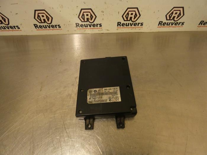 Bluetooth-modul från en Volkswagen Polo V (6R) 1.2 TDI 12V BlueMotion 2011