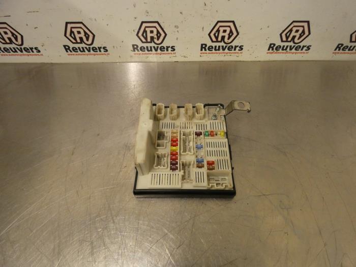 Säkringsbox från en Renault Scénic II (JM) 1.6 16V 2006