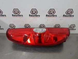Begagnade Baklykta, vänster Opel Combo 1.3 CDTI 16V Pris € 30,00 Marginaltabell erbjuds av Autorecycling Reuvers B.V.