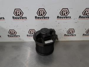 Begagnade Fläktmotor för uppvärmning och ventilation Peugeot 107 1.0 12V Pris € 35,00 Marginaltabell erbjuds av Autorecycling Reuvers B.V.