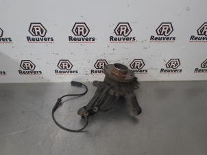 Używane Sworzen prawy przód Renault Clio IV (5R) 0.9 Energy TCE 90 12V Cena € 35,00 Procedura marży oferowane przez Autorecycling Reuvers B.V.