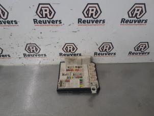 Begagnade Säkringsbox Renault Grand Scénic II (JM) 2.0 16V Pris € 100,00 Marginaltabell erbjuds av Autorecycling Reuvers B.V.