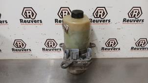 Begagnade Servostyrningspump Ford Focus 2 Wagon 1.8 TDCi 16V Pris € 50,00 Marginaltabell erbjuds av Autorecycling Reuvers B.V.