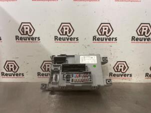 Używane Skrzynka bezpieczników Ford Ka II 1.2 Cena € 35,00 Procedura marży oferowane przez Autorecycling Reuvers B.V.