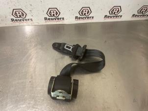 Używane Pas bezpieczenstwa lewy tyl Fiat Panda/Pandina (312) 0.9 TwinAir 65 Cena € 30,00 Procedura marży oferowane przez Autorecycling Reuvers B.V.