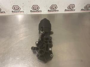 Begagnade Oljefilterhus Fiat Panda/Pandina (312) 0.9 TwinAir 65 Pris € 90,00 Marginaltabell erbjuds av Autorecycling Reuvers B.V.