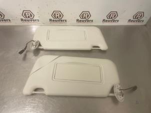 Begagnade Solskyddsset Ford Focus 3 1.0 Ti-VCT EcoBoost 12V 125 Pris € 20,00 Marginaltabell erbjuds av Autorecycling Reuvers B.V.