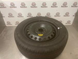 Używane Kolo zapasowe Ford Focus 3 1.0 Ti-VCT EcoBoost 12V 125 Cena € 75,00 Procedura marży oferowane przez Autorecycling Reuvers B.V.