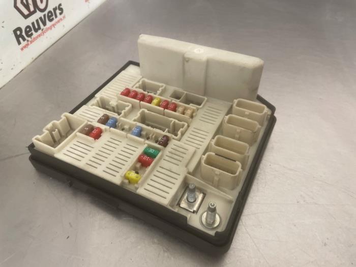 Säkringsbox från en Renault Megane II CC (EM) 2.0 16V 2008