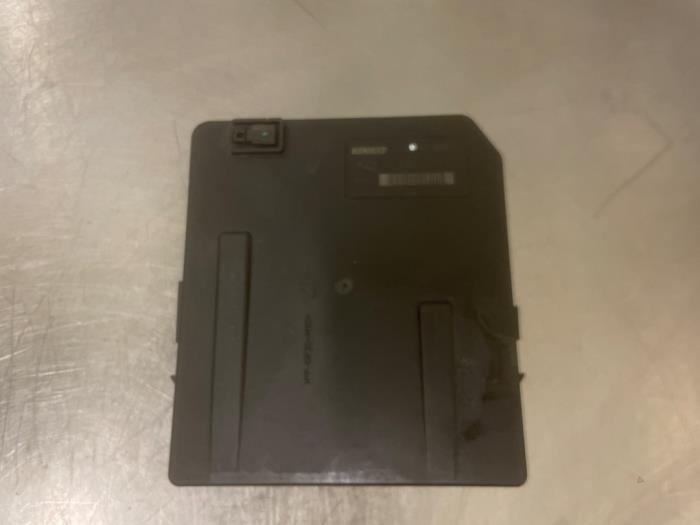 Säkringsbox från en Renault Megane II CC (EM) 2.0 16V 2008