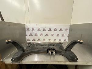 Używane Rama pomocnicza Ford Focus 3 1.0 Ti-VCT EcoBoost 12V 125 Cena € 60,00 Procedura marży oferowane przez Autorecycling Reuvers B.V.