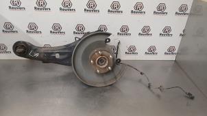 Gebruikte Asschenkel links-achter Mitsubishi Outlander (GF/GG) 2.4 16V 4x4 Prijs € 50,00 Margeregeling aangeboden door Autorecycling Reuvers B.V.