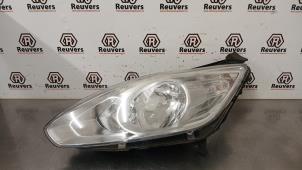 Używane Reflektor lewy Ford C-Max (DXA) 1.0 Ti-VCT EcoBoost 12V 125 Cena € 100,00 Procedura marży oferowane przez Autorecycling Reuvers B.V.