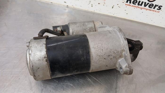 Startmotor från en Kia Soul I (AM) 1.6 CRDi 16V 2009