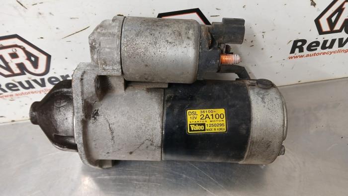 Startmotor från en Kia Soul I (AM) 1.6 CRDi 16V 2009