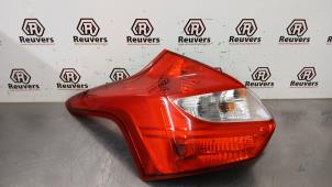 Gebruikte Achterlicht links Ford Focus 3 1.6 Ti-VCT 16V 105 Prijs € 35,00 Margeregeling aangeboden door Autorecycling Reuvers B.V.