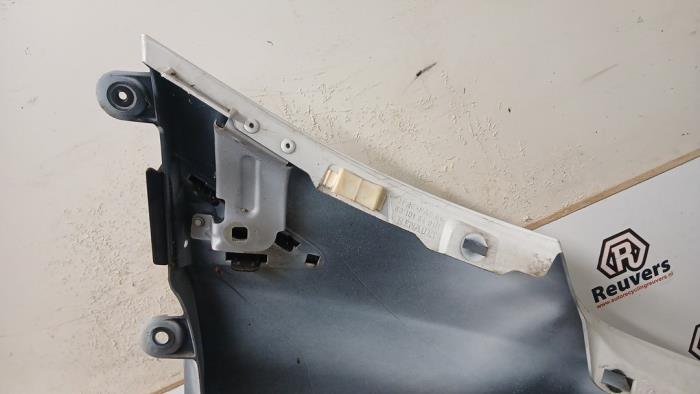 Framskärm, vänster från en Renault Zoé (AG) R90 2015