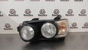 Gebruikte Koplamp links Chevrolet Aveo (300) 1.2 16V Prijs € 60,00 Margeregeling aangeboden door Autorecycling Reuvers B.V.
