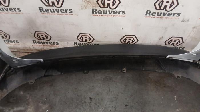 Bakre stötfångare från en Renault Clio IV Estate/Grandtour (7R) 1.5 Energy dCi 90 FAP 2015