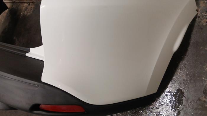 Bakre stötfångare från en Renault Clio IV Estate/Grandtour (7R) 1.5 Energy dCi 90 FAP 2015