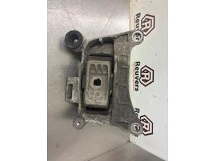 Begagnade Fäste, växellåda Renault Megane III Berline (BZ) 1.6 16V Pris € 15,00 Marginaltabell erbjuds av Autorecycling Reuvers B.V.