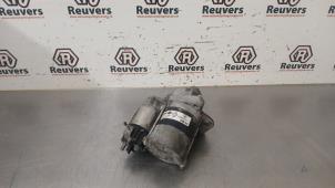 Begagnade Startmotor Renault Clio IV (5R) 0.9 Energy TCE 90 12V Pris € 35,00 Marginaltabell erbjuds av Autorecycling Reuvers B.V.